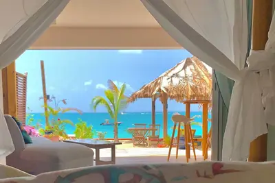 Image de Stunning appartment in front of the beach in the heart of Grand-Case