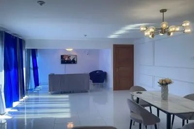 Image de Luxury near the monumento in Santiago