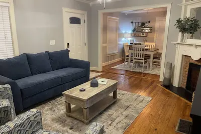 Image de Downtown Covington Cottage- walking distance to Covington Square