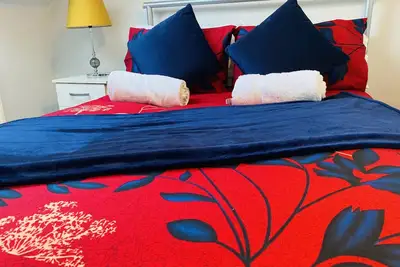 Image de Entire London house super close Westfield Shopping Centre