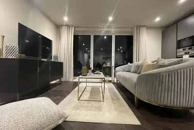 Image de Sophisticated 1br, 1ba Chigwell Designer Flat