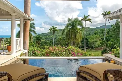 Image de Poinciana in Montego Bay by Personal Villas - Splendid Breathtaking Haven
