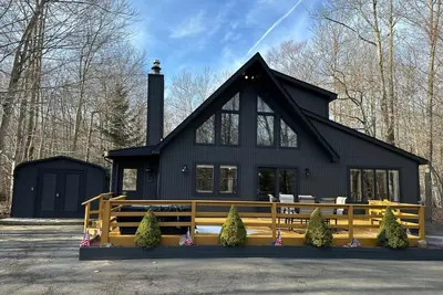 Image de Chalet w/ Bar+FirePit+GameRoom+35 min to Camelback