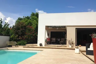 Image de Villa contemporaine dans un village à 15 minutes de Perpignan