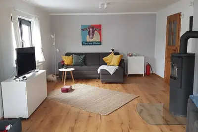Cozy house with oven and fenced terrace (dogs are welcome)