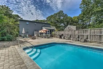 Image de Charming Cape House-Pool, Game Room, walk to beach