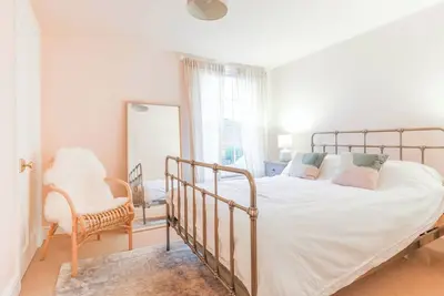Juniper Cottage by Whitstable Seaside