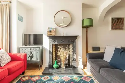 Painter Cottage by Whitstable Seaside