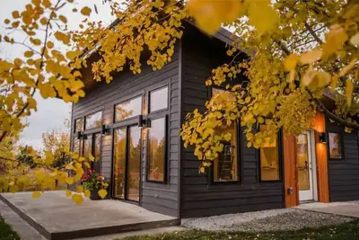 Image de Mtn View orchard house w/hot tub