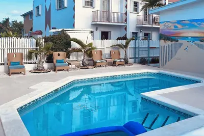 Image de Cozy studio #5 with pool near beach Vrbo