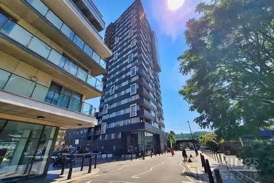 Image de Shadwell station, Whitechapel hospital, 2bedroom LuxuryApartment on the14th floor