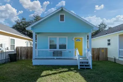 Image de Flamazing Flamingo Cottage 1/2