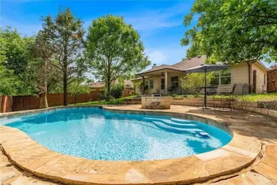Image de Plumbago Haus - Modern 4br Gem Near Austin w/Pool
