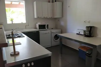 Image de Villa less than 10 minutes walk from the beaches of Gosier close to all amenities