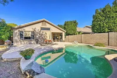 Image de 4 Mi to Peoria Sports Complex: Family Home w/ Pool