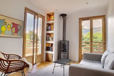 Image de Charmant 2 pièces cabine, entièrement rénové situé à Rochebrune