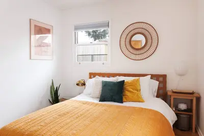 Image de Watts Landing - a city escape