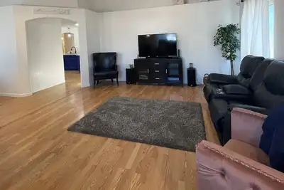 Image de 5 mins from State Farm Stadium