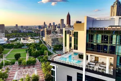 Image de Cw Atlanta - Huge 1 Br Pres. - Rooftop Pool & Bar - Walk to Mb Stadium, Sf Arena
