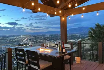Image de Ski Retreat with Hot Tub & 360 Views of Slc from 5bd 4ba in Draper, 100% 5 Stars