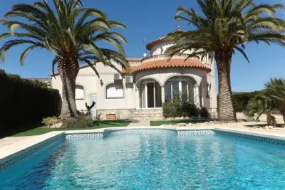 Image de Villa for 8 people with private pool in Urb. three cales