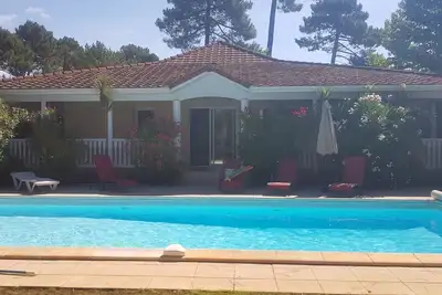 Image de 2 bedroom house with private pool on the golf course