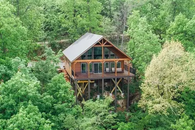 Image de The Wanderlust Cabin