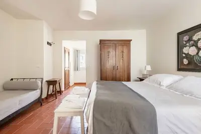 Image de Charming and quite apartment near Station and Fortezza