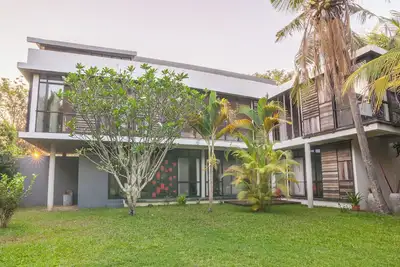 Image de Redbox House - Smart Design 5 Bedrooms Villa
