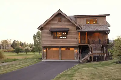 Image de Golden Stone Modern Cabin in Victor, Id at Teton Springs w/ A/C & Hot Tub
