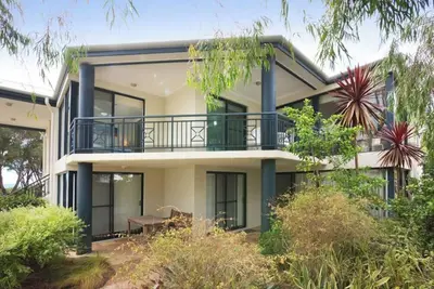 Image de Beachside Bliss - Unit 7 at Cape View Resort