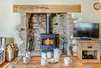 Image de Kentisbury Cottage - Trois Chambres Maison, Couchages 6
