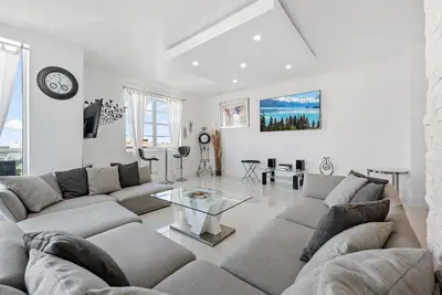 Image de Luxury Penthouse On The Beach 3/3 Oceanfront Condo