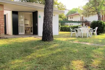 Image de Maison de vacances Bibione pour 1 - 8 personnes avec 3 chambres à coucher - Maison jumelée