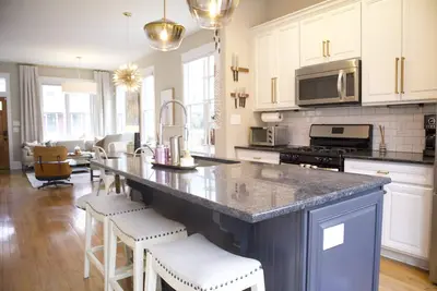 Modern 3bd House Downtown Raleigh