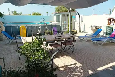 Image de Lovely, spacious townhouse with private garden/pool near Algarve beaches.