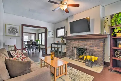 Image de Awesome Detroit Apartment < 3 Mi to Midtown!