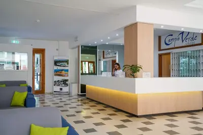 Image de Appartement avec climatisation, piscine, Wifi, Tv, balcon, animaux admis, parking, près de Lecce