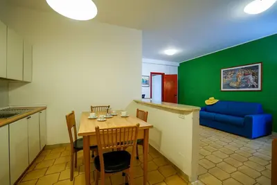 Image de Appartement avec climatisation, piscine, Wifi, Tv, balcon, animaux admis, parking, près de Lecce