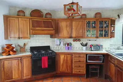 Image de El chante: family home