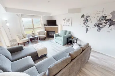 Image de Cozy Lakeview Condo