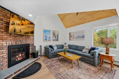 Image de Beautiful 2br/2ba Fall Line Condo w/ Mountain Views, Pool, Hot Tub, Sauna, Shuttle. G6b