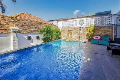 Image de Bella-Large 5br 4 Family&Singles-Bbq, Karaoke&Pool