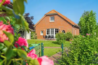 Image de Schönes Ferienhaus mit Wasserzugang