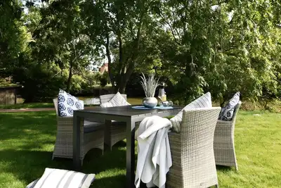 Image de Nagelneue Eg-ferienwohnung Direkt an der Greetsieler Gracht mit Wasserzugang