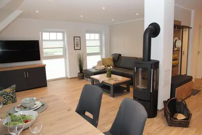 Image de Traumhafte Ferienwohnung mit Balkon am Wasser!