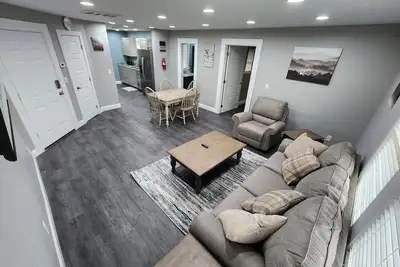 Image de Paradise on Lake Harris Apt #201