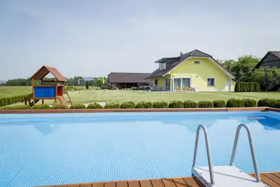 Image de Active-Family-Holidays, Pool, near Kolpa River, Whole House, up to 12 person