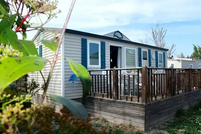 Image de Mobilhome « Fun & Sun » ⛱️ 4\/6 personnes ⛱️  2 Chambres ⛱️