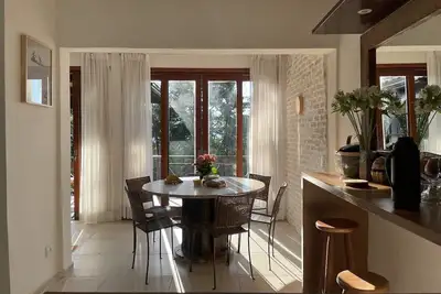 Linda casa com vista para o mar